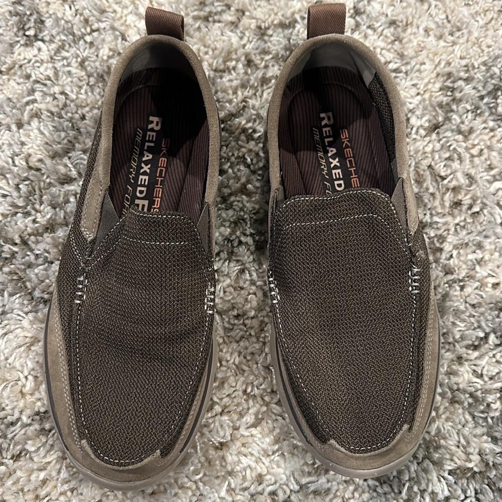 men's skechers slip on memory foam